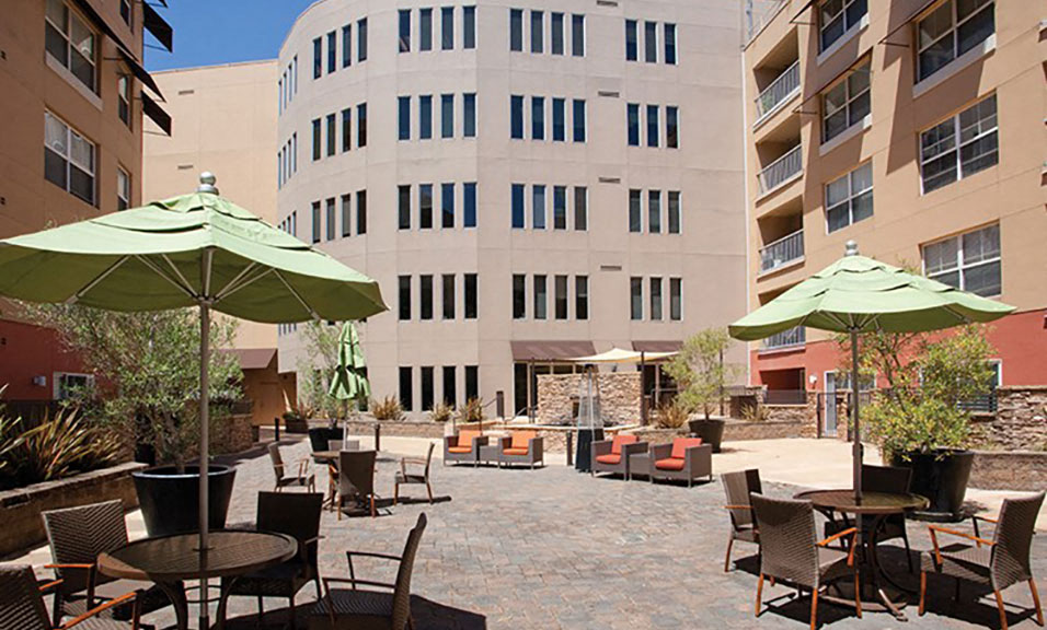Rafael Town Center Apartments photo 4